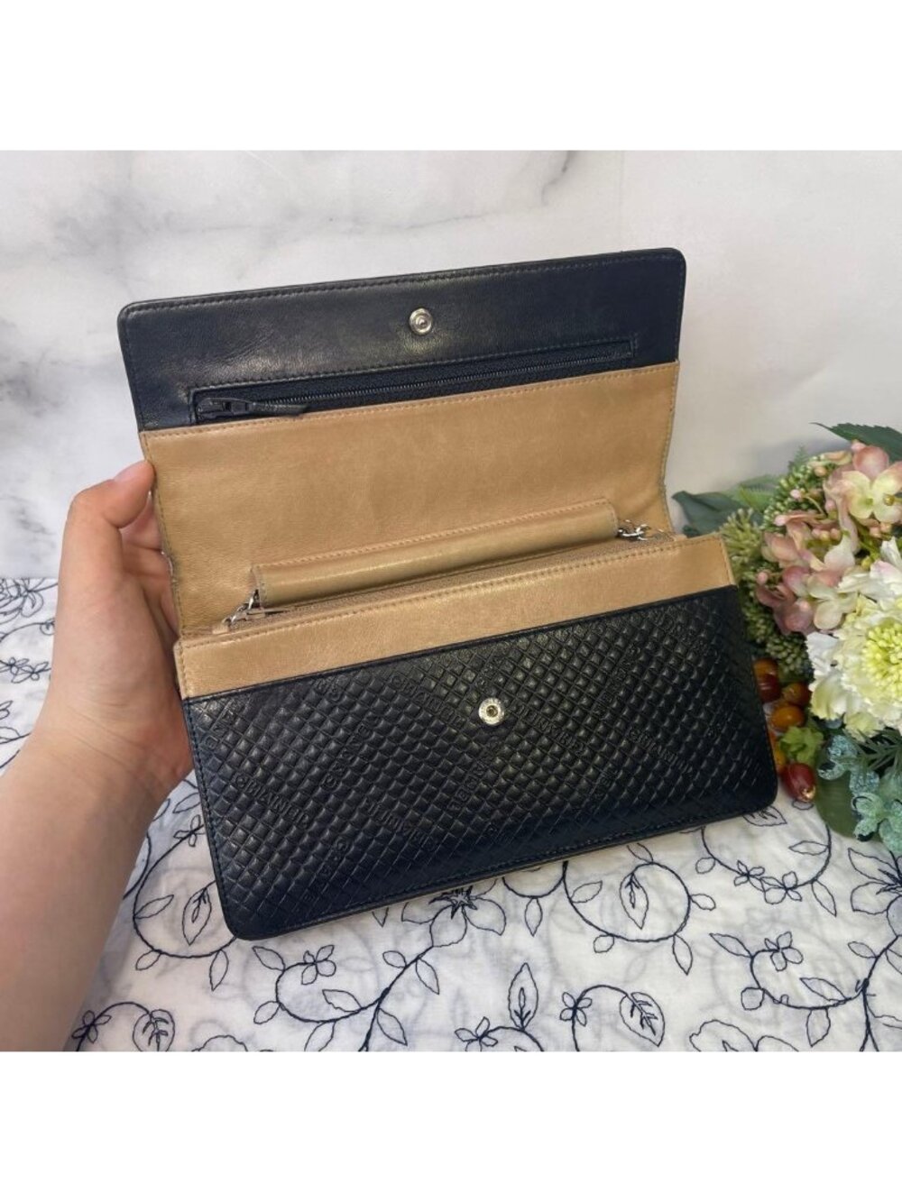 Chanel Chain Wallet Logo Shoulder Bag - Picture 9 of 15